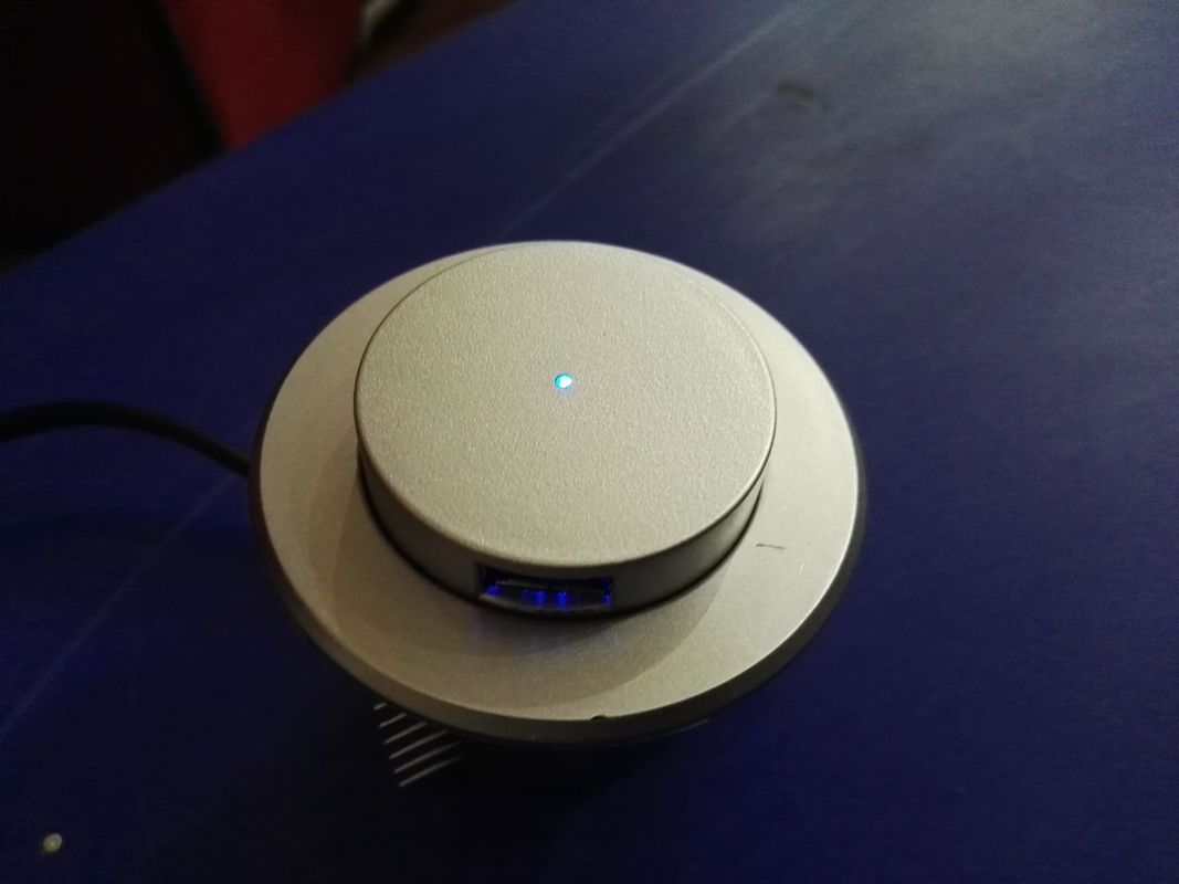 สถานีชาร์จแบบพกพา Travel USB พร้อม Push 2 x USB Chargers