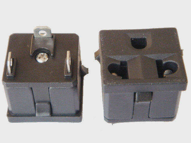Black Brazil Square 3 ช่องเสียบปลั๊กพาวเวอร์ปลั๊กไฟ AC 250VAC 20A