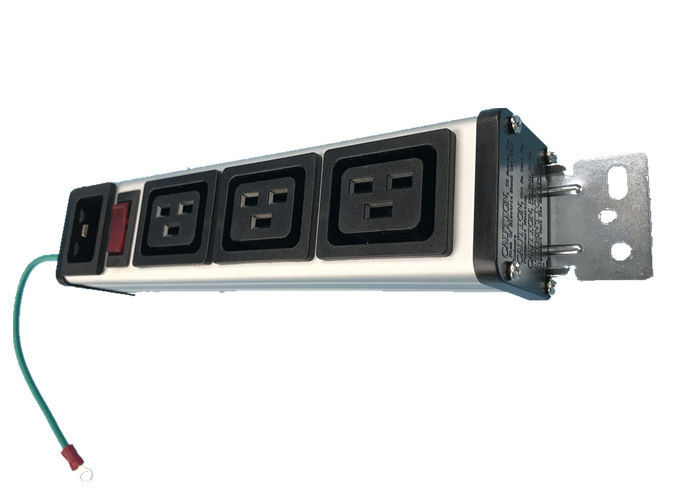 ชุดจ่ายไฟ PDU แบบอลูมิเนียม 3 ทิศทางที่มีการควบคุมด้วยสวิทช์ IEC 320 C19