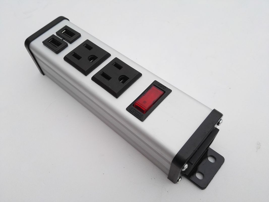 Universal 2 Outlet Travel Power Bar พร้อมพอร์ต USB ป้องกันไฟกระชาก / ป้องกันการโอเวอร์โหลด