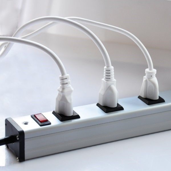 9 เต้าเสียบสายไฟต่อปลั๊กขยายสายไฟ 9 สาย Ft ด้วยเบรกเกอร์ 15Amp แบบรวม