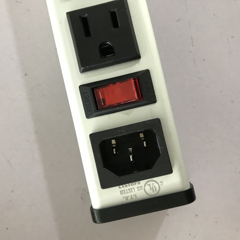 อลูมิเนียมเชลล์ 125V 18 รางปลั๊กไฟของสหรัฐอเมริกาพร้อมสายต่อ, บอร์ดขยายกำลังไฟอุตสาหกรรม Ultralong